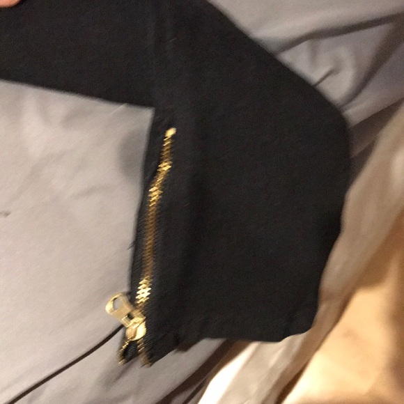 Black jeans with different textures - Picture 3 of 3